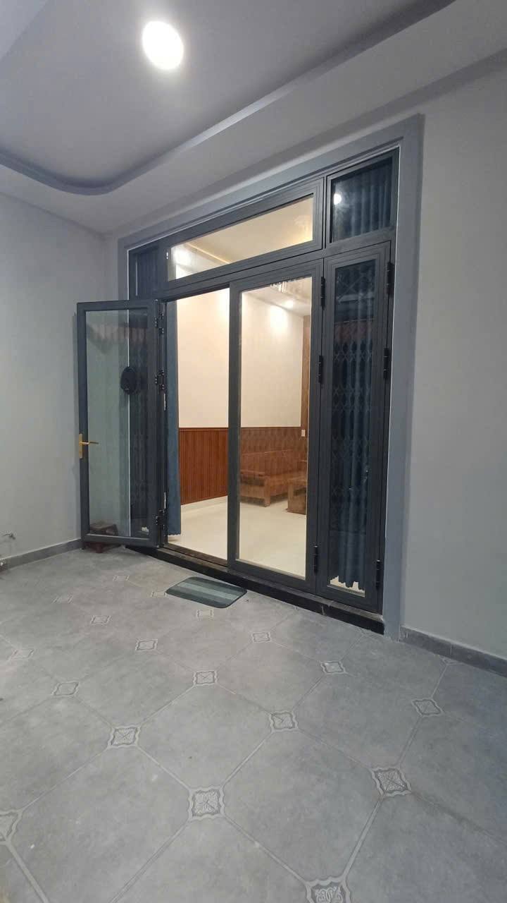 Nhà đẹp P9 Đà Lạt 55m² giá 2.3 tỷ - Sổ hồng chính chủ, gần chợ Chi Lăng!