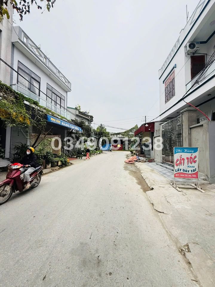 Nhà bán phường Hạc Thành, Thanh Hóa 65m² giá hơn 1 tỷ - Vị trí trung tâm tiện lợi!