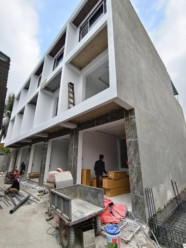 Nhà 3 tầng ngõ Đặng Tiến Đông 51m² giá 2.xx tỷ - Hoàn thiện nội thất cao cấp!