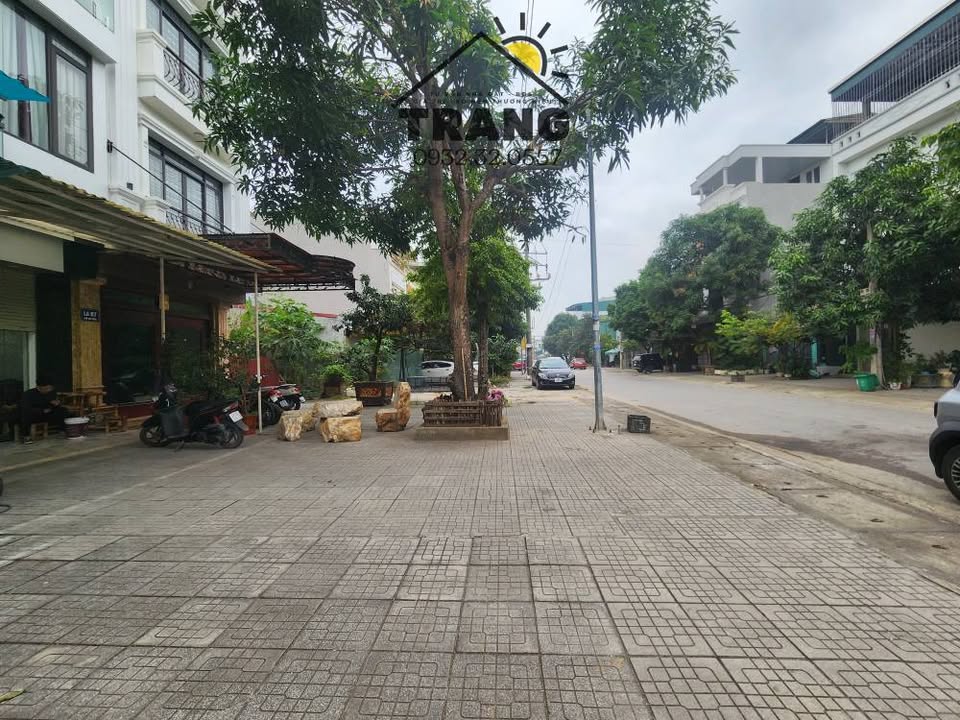 Nhà phố 3 tầng Nguyễn Thiếp 70m² giá 7,x tỷ - Đường rộng, vỉa hè thênh thang!