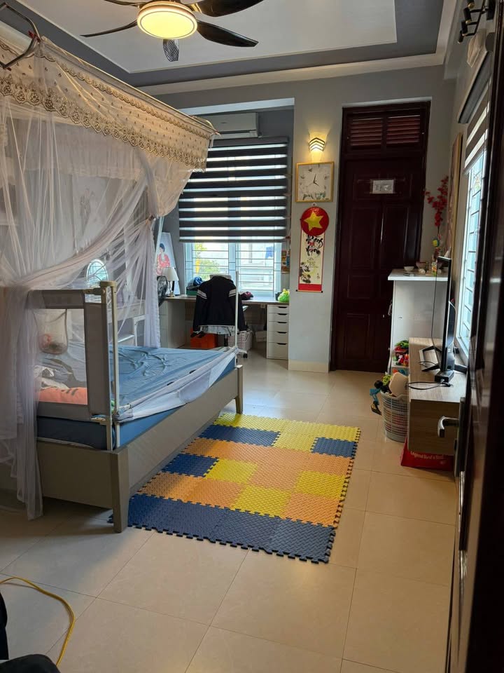 Nhà 3 tầng ngõ ô tô vào Thành Thái 54m² giá 3.55 tỷ - Gần bệnh viện đa khoa