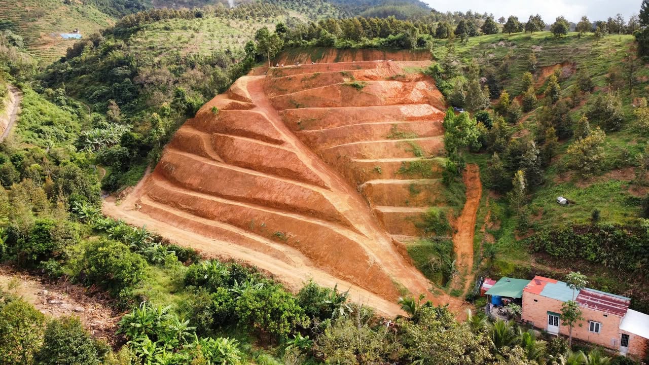 Đất nền 36.000m² tại TP Bảo Lộc chỉ 1.5 tỷ - View đồi thoáng đãng!