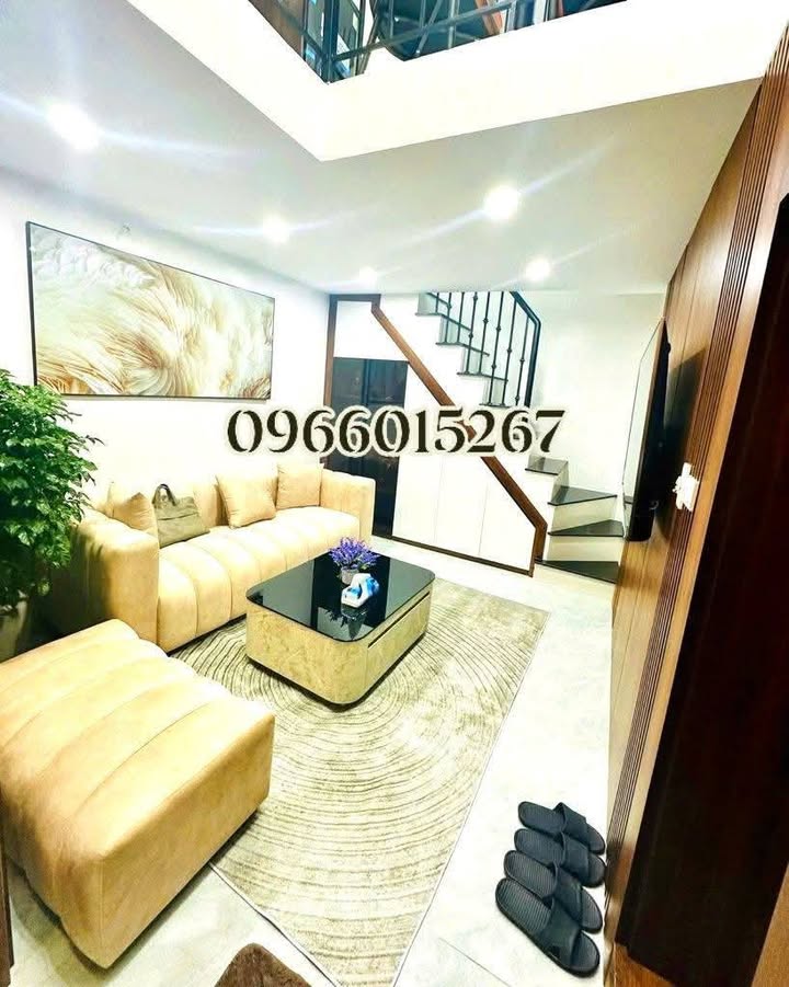 Nhà đẹp Minh Khai 27.2m² giá thỏa thuận - Sổ đỏ chính chủ, sang tên ngay!