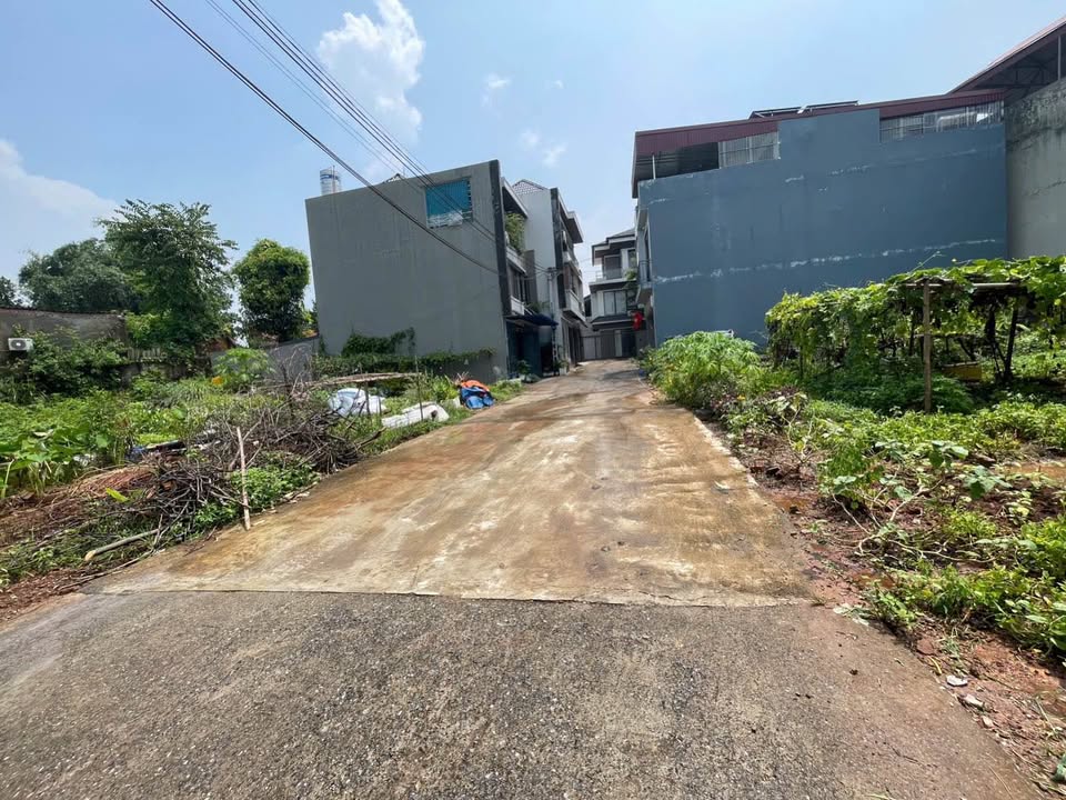 Đất 2 Mặt Tiền Phường Quyết Thắng 74,1m² giá 2 tỷ - Vị trí đắc địa gần Đại học CNTT!