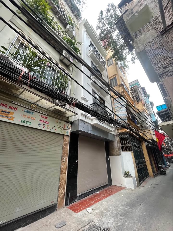 Nhà mặt ngõ ô tô Thanh Nhàn 40m² giá 12.8 tỷ - Đầu tư sinh lời ngay!