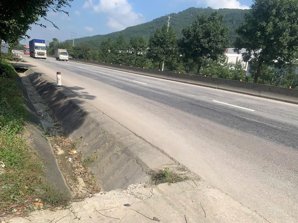 Đất mặt tiền Quốc Lộ 1A, Quỳnh Lưu, 495m² giá 3.3 tỷ - Cơ hội đầu tư sinh lời cao!