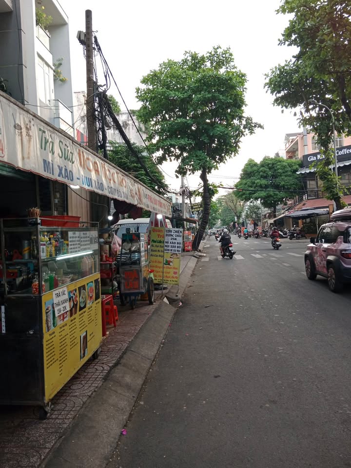 Nhà FrontHouse quận Tân Phú 37.1m² giá 5 tỷ - Tiện kinh doanh, cho thuê tốt!