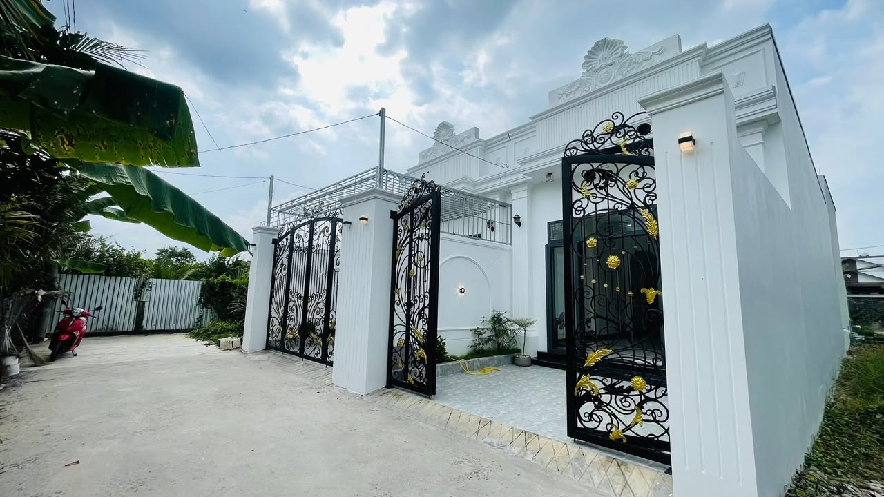 Nhà riêng Mỹ Phong 97.5m² giá 1.48 tỷ - Phong cách Tân Cổ Điển sang trọng!