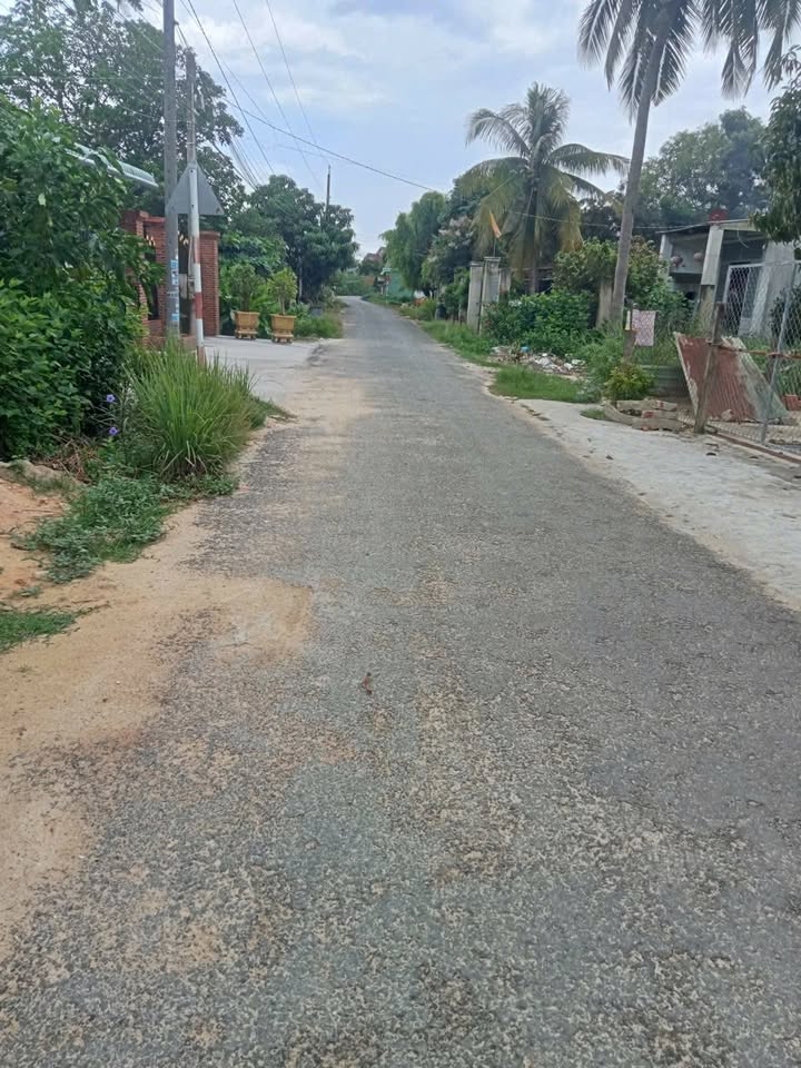 Đất thổ cư 225m² Thị Trấn Tân Biên - Giá chỉ 475 triệu, vị trí đẹp!