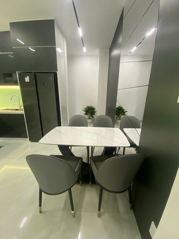 Nhà 3 tầng Phạm Nhữ Tăng 59.9m² giá 7.9 tỷ - Chính chủ bán gấp!