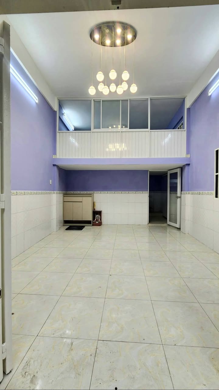 Nhà cho thuê Ngô Gia Tự, Quận 10, 40m² giá 12.5 triệu - Phù hợp cho gia đình và kinh doanh online!