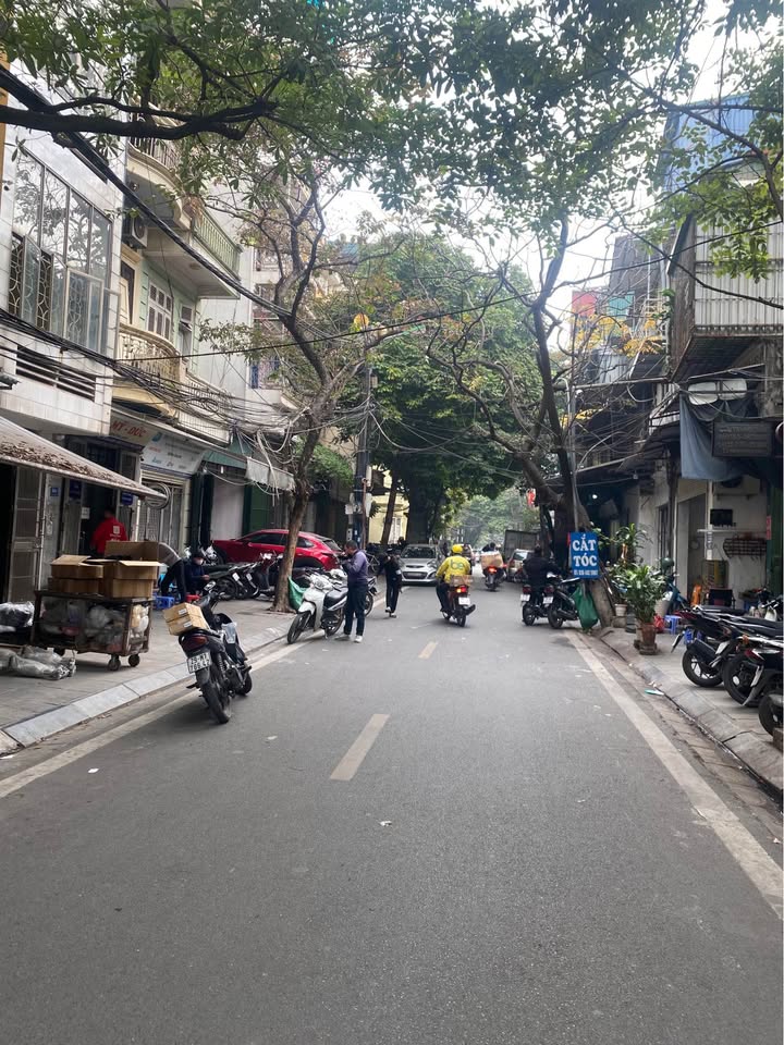 Nhà Phố Bạch Mai 44m² giá 13 tỷ - Kinh doanh đỉnh, ô tô tránh!