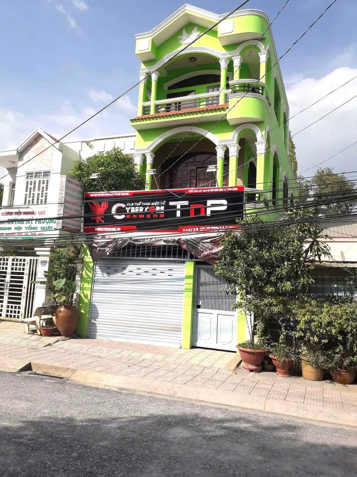 Nhà kiên cố Phường Tân Hạnh, Vĩnh Long 118m² giá 3,2 tỷ - Thích hợp ở và kinh doanh!