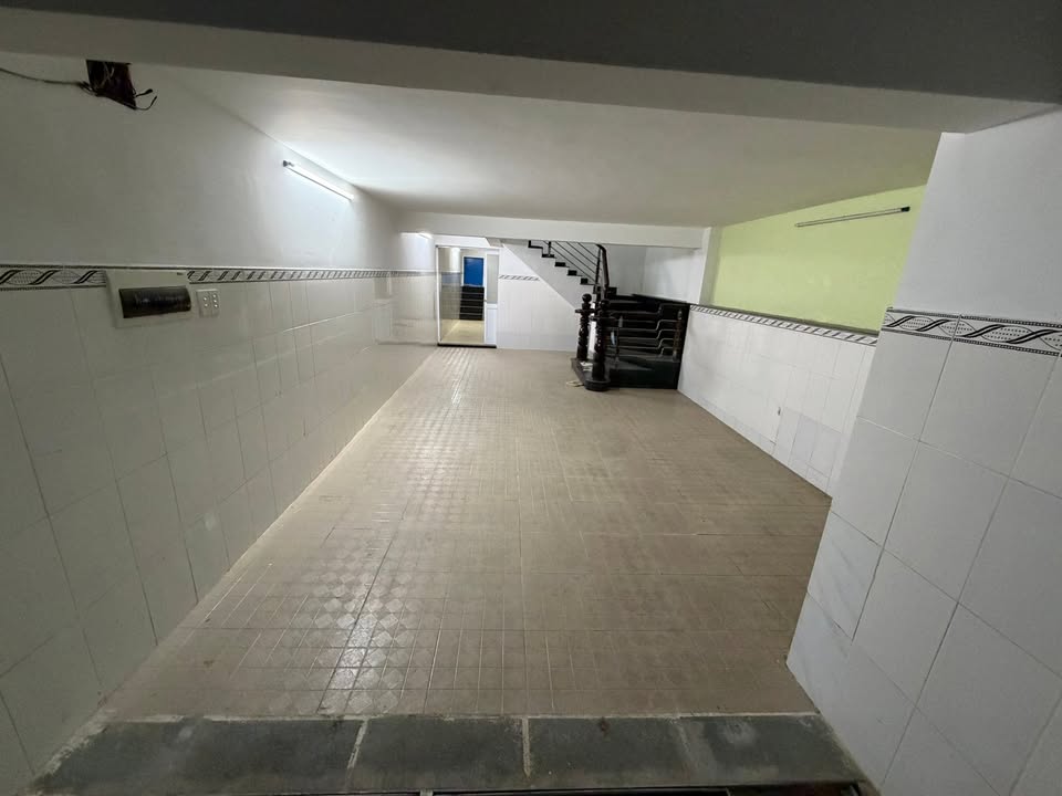 Nhà Cho Thuê Mặt Tiền Hoàng Diệu 2, Thủ Đức 110m² - Thích Hợp Làm Văn Phòng, Spa!