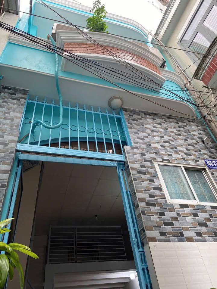 Nhà cho thuê hẻm Phạm Văn Đồng 36m² giá 6.5 triệu - Vị trí siêu đẹp, an cư lý tưởng!