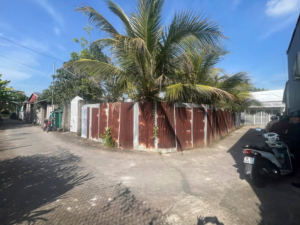 Bán đất lô góc hẻm 863 Nguyễn Trung Trực, 414m² giá 2.3 tỷ - Cơ hội đầu tư tuyệt vời!