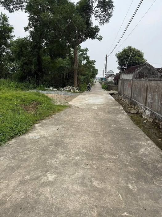 Đất nền Xóm Văn Tân, Nhân Sơn 208m² giá 7xx triệu - Cách Quốc lộ 15A chỉ 100m!