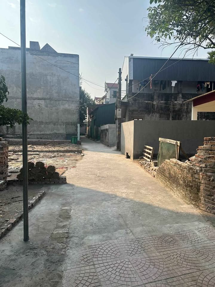 Đất nền Phường Hồ, Thị xã Thuận Thành 50m² giá 1.5 tỷ - Gần khu công nghiệp, dân cư đông đúc!