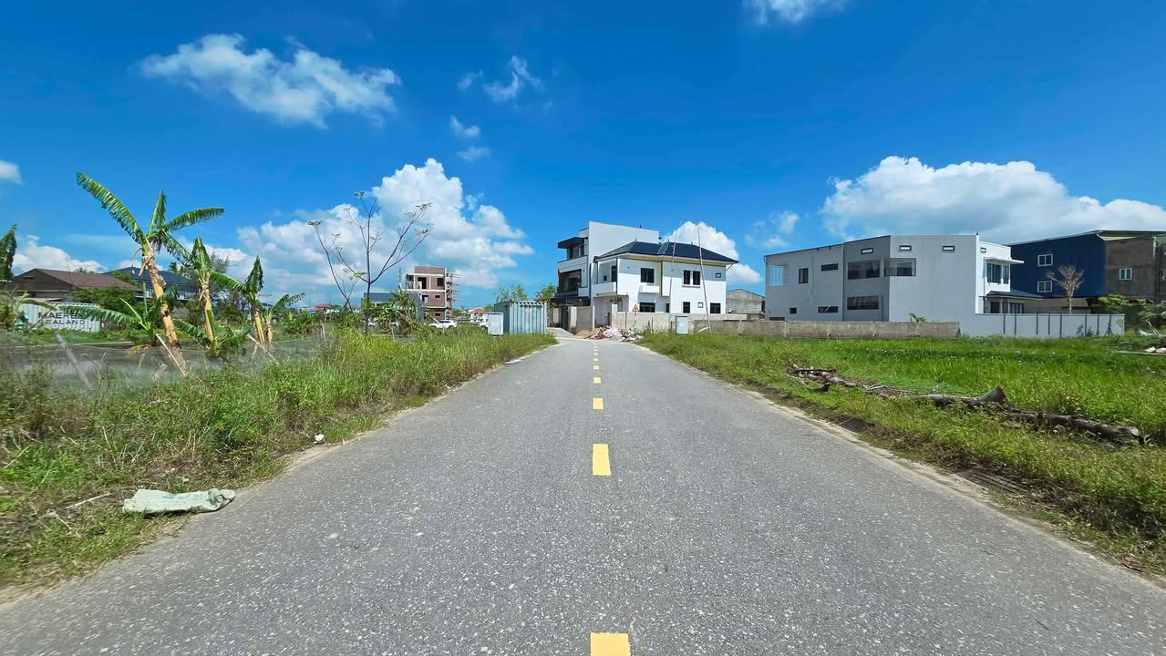 Đất Cọc Lim - Thạch Trung 176m² giá 4.x tỷ - Vị trí vàng gần trụ sở công an