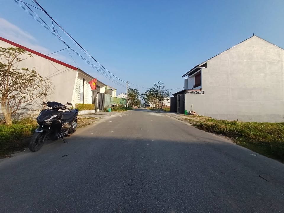 Đất nền Tân Học, Thạch Hạ 135m² giá 3 tỷ - Gần đường Quang Trung, thuận tiện di chuyển!