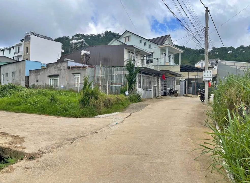 Đất trống 200m² khu Hòn Bồ - Phường Lâm Viên, Đà Lạt - Pháp lý rõ ràng, dễ xây dựng!