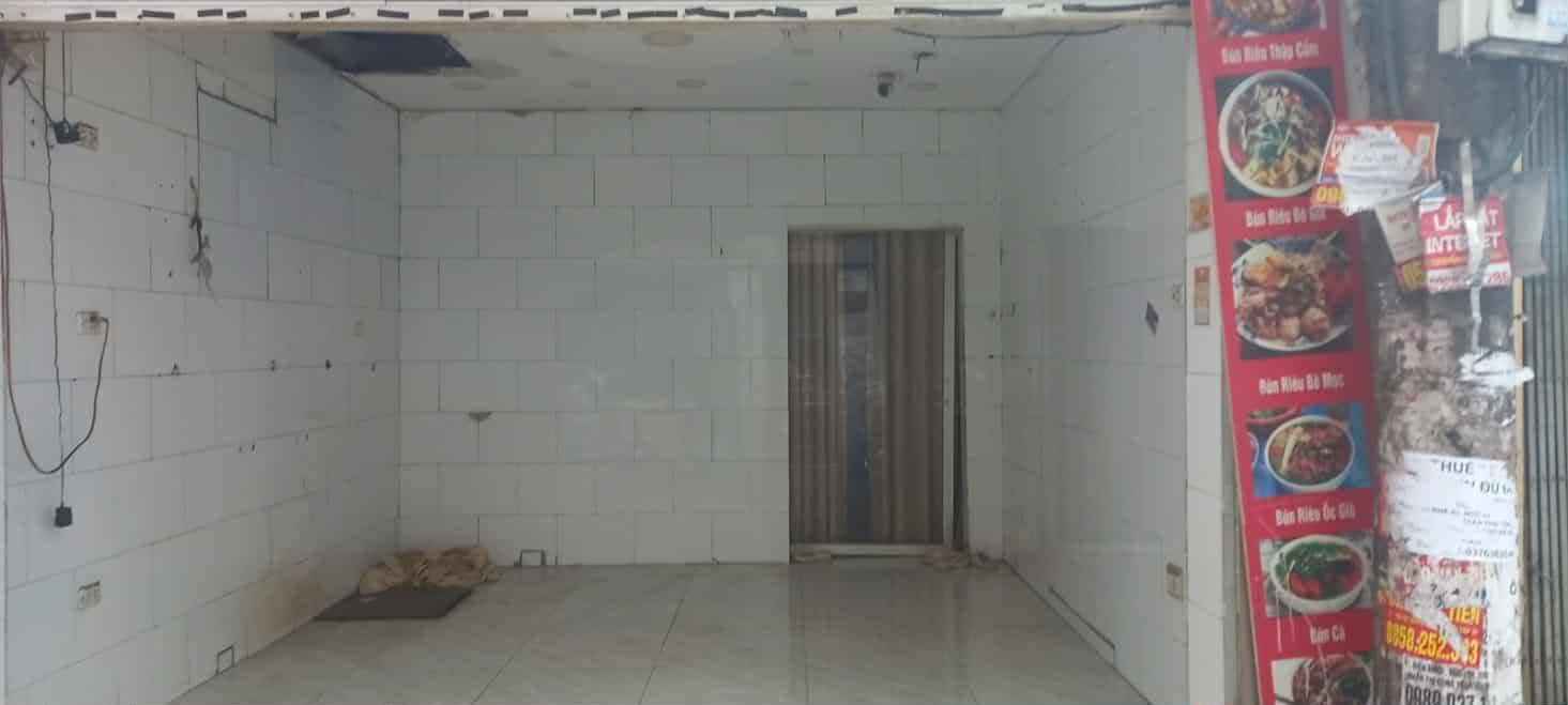 Cho thuê mặt bằng kinh doanh 44 Trần Thái Tông, Cầu Giấy 12m² - An ninh tốt, phù hợp cho shop và văn phòng mini!