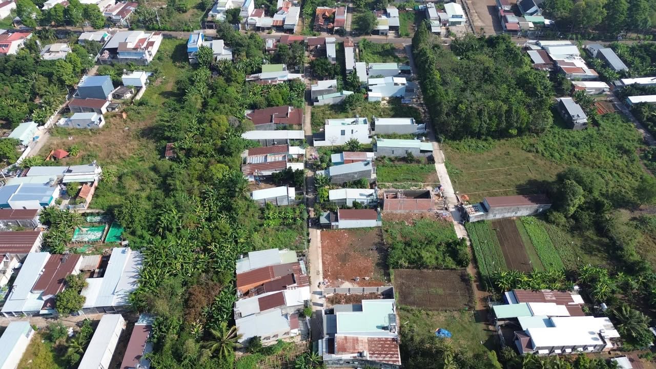 Đất nền Bàu Trâm, Long Khánh 120m² giá 990 triệu - Xây ở ngay, không chờ đợi!