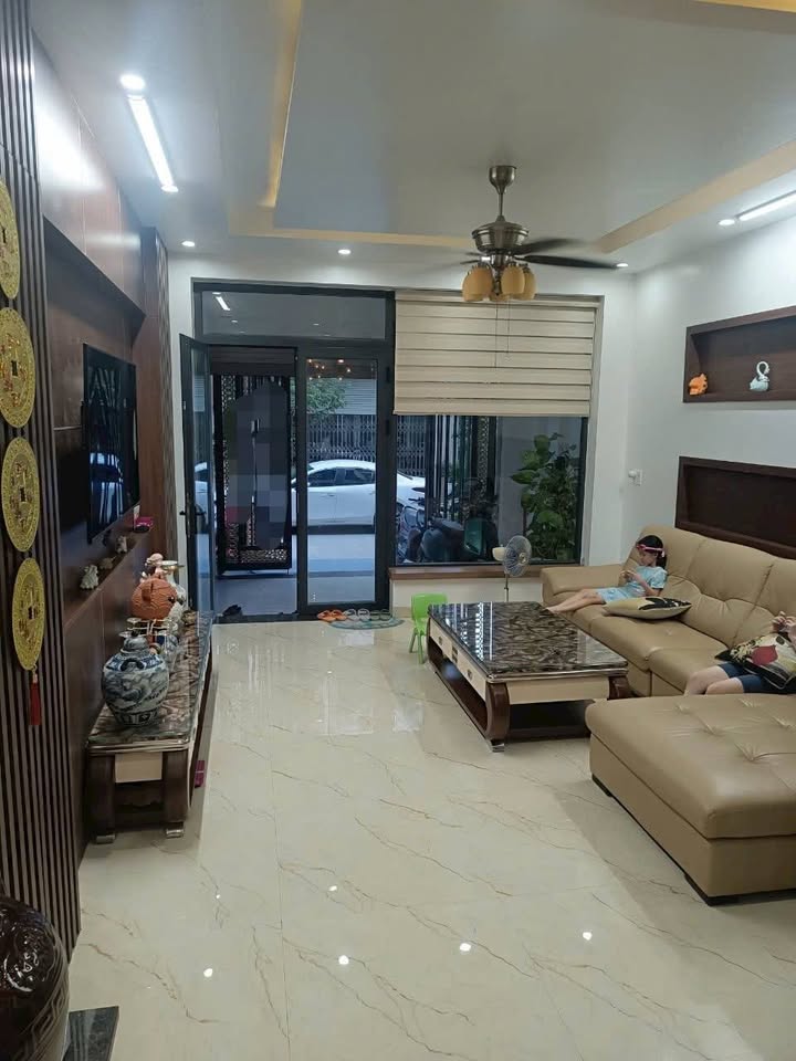 Nhà bán tại Văn Cao, Hải An, 68m² giá 6.25 tỷ - Đường rộng 10m, đẹp lung linh!