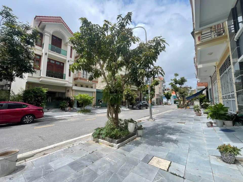 Đất nền TĐC Lò Vôi Cột 8 Hướng Nam 85m² giá 8.3 tỷ - Cơ hội đầu tư hiếm có!