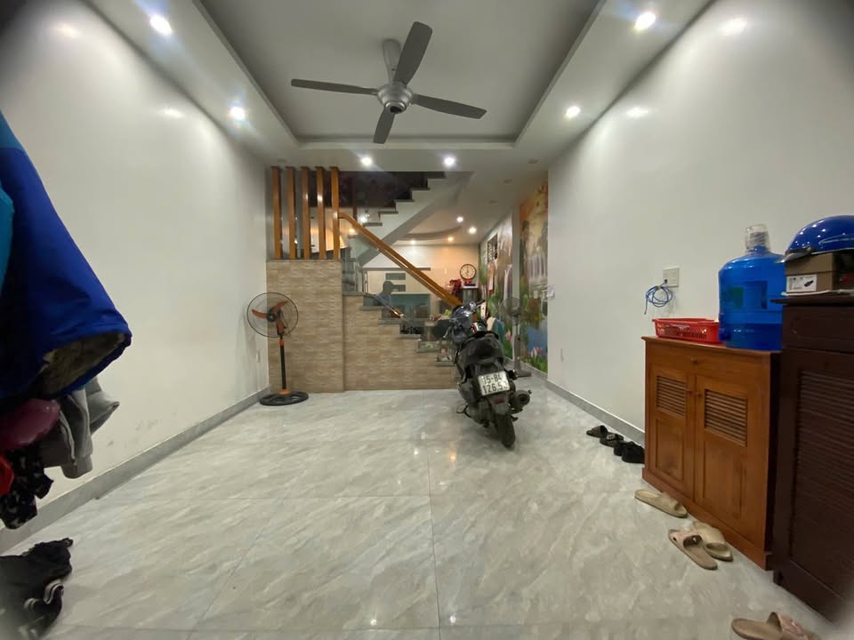 Nhà mặt đường Trực Cát, Hải Phòng - 42m² giá 3 tỷ - Đầu tư sinh lời ngay!