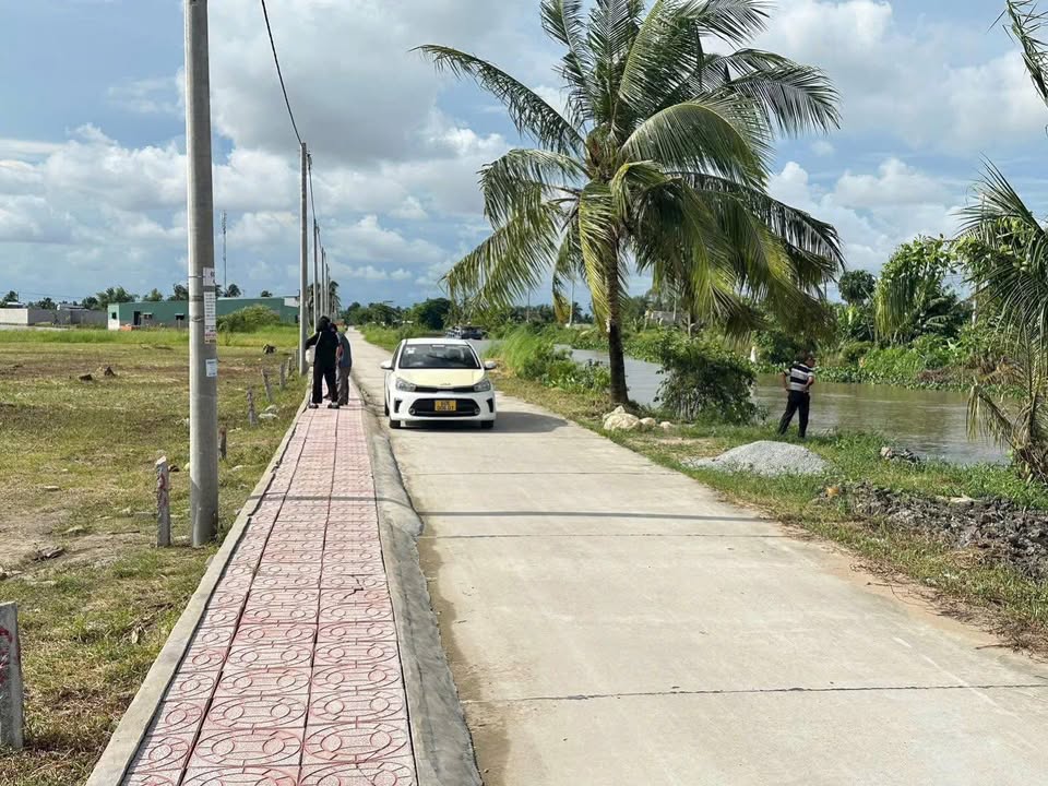 Đất nền Phường Vĩnh Lạc, Rạch Giá 200m² giá 700 triệu - Sổ hồng chính chủ, thương lượng ngay!