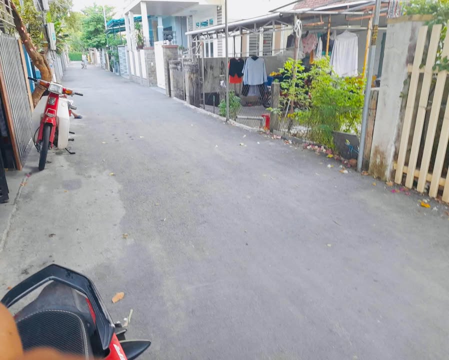 Nhà phố Khu Lâm Sa Tu Lễ, Hội An 95m² giá 4 tỷ - Vị trí tuyệt đẹp cho homestay!