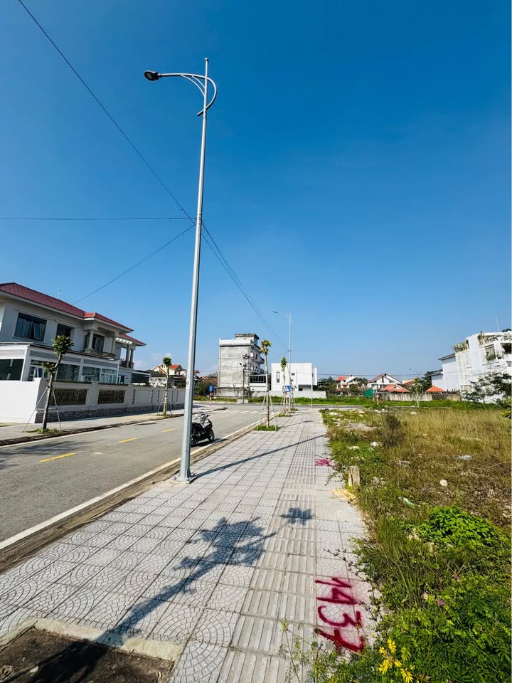 Đất nền Ott8 Thủy Thanh 110m² giá 3.X tỷ - Vị trí đắc địa, tiện ích đầy đủ!