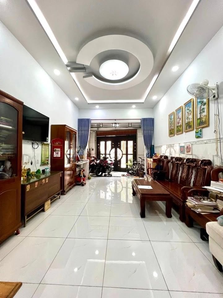 Nhà 3 tầng hẻm 6m gần Aeon Tân Phú 60m² giá 6.x tỷ - Gặp chủ thương lượng!