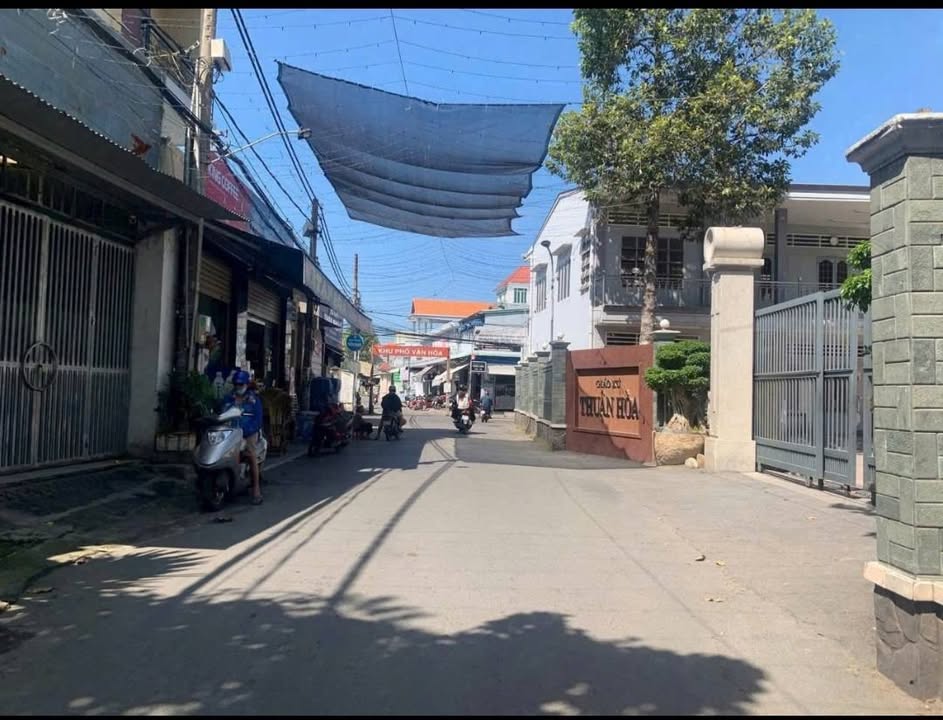 Nhà gác lửng KP7, Tân Phong 120m² giá 4.15 tỷ - Sổ hồng chính chủ, thổ cư 100%!