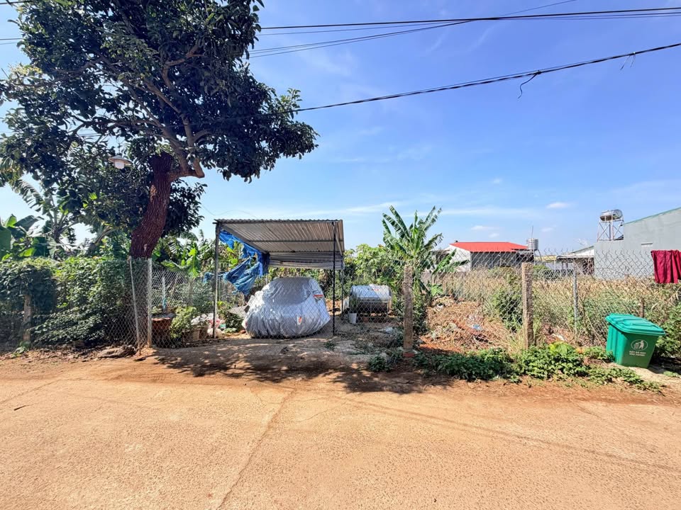 Đất thổ cư 250m² Thôn Kao, Buôn Ma Thuột giá 1.8 tỷ - Sổ đỏ chính chủ, thuận tiện xây dựng!