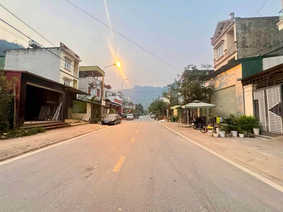 Mảnh đất 90m² Phùng Hưng mới, giá 2 tỷ - Đầu tư sinh lời ngay!