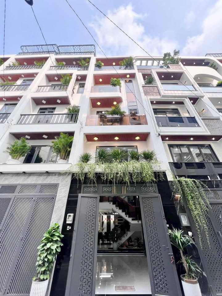 Nhà phố đẹp Quận 12 - 53m² giá 6.3 tỷ - Sẵn sàng vào ở!