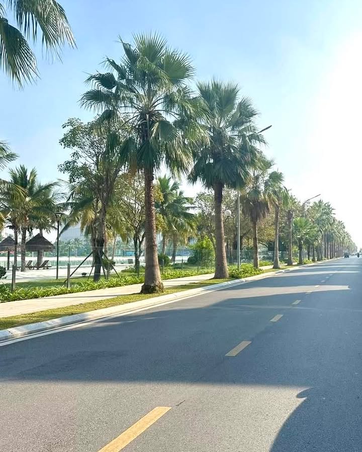 Townhouse Vinhomes Ocean Park 1 150m² giá 42 tỷ - Cửa ngõ siêu tiện ích!