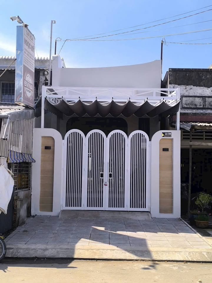 Nhà mặt tiền Đường Ngọc Hân Công Chúa, An Giang 100m² giá 2.345 tỷ - Chính chủ thương lượng!