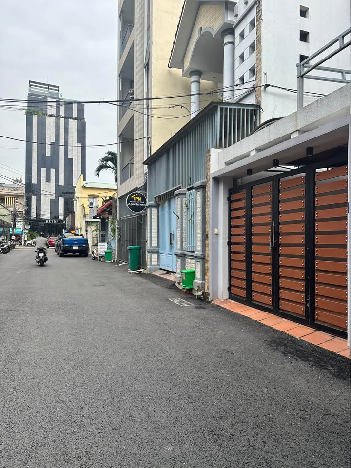 FrontHouse Phố Tây An Thượng Đà Nẵng 140m² giá 24 tỷ - Kinh doanh sầm uất ngay biển!