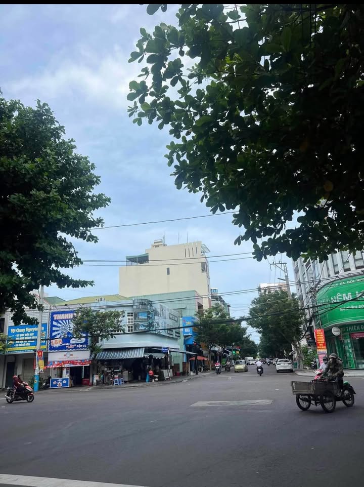 Nhà mặt tiền Khu Thành Thái - Phường Quang Trung 45m² giá 2.25 tỷ - Sổ đỏ chính chủ, gần chợ và trường học!