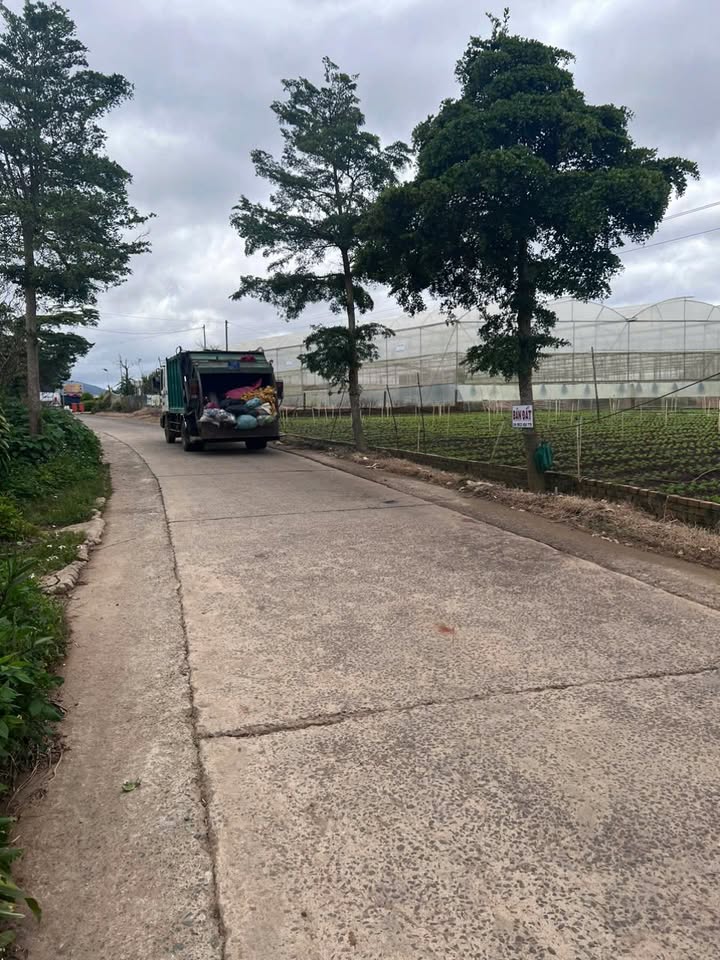 Đất thổ cư xã Ka Đô 192m² giá 1.2 tỷ - Đường bê tông ô tô ra vào thoải mái!