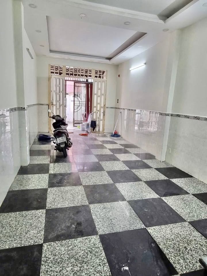 Nhà cho thuê tại Lê Văn Quới, Bình Trị Đông A, 92m² - Không gian rộng rãi cho mọi nhu cầu!