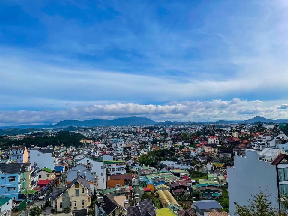 Căn hộ cho thuê tại Ngô Thị Sỹ, Đà Lạt 2PN giá 8 triệu - View đẹp đỉnh nóc