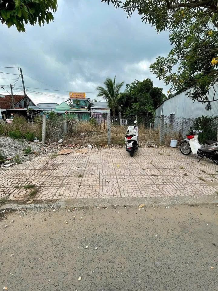 Đất nền 2 mặt tiền Trần Văn Năng, 144m² giá 3.9 tỷ - Cơ hội đầu tư sinh lời!