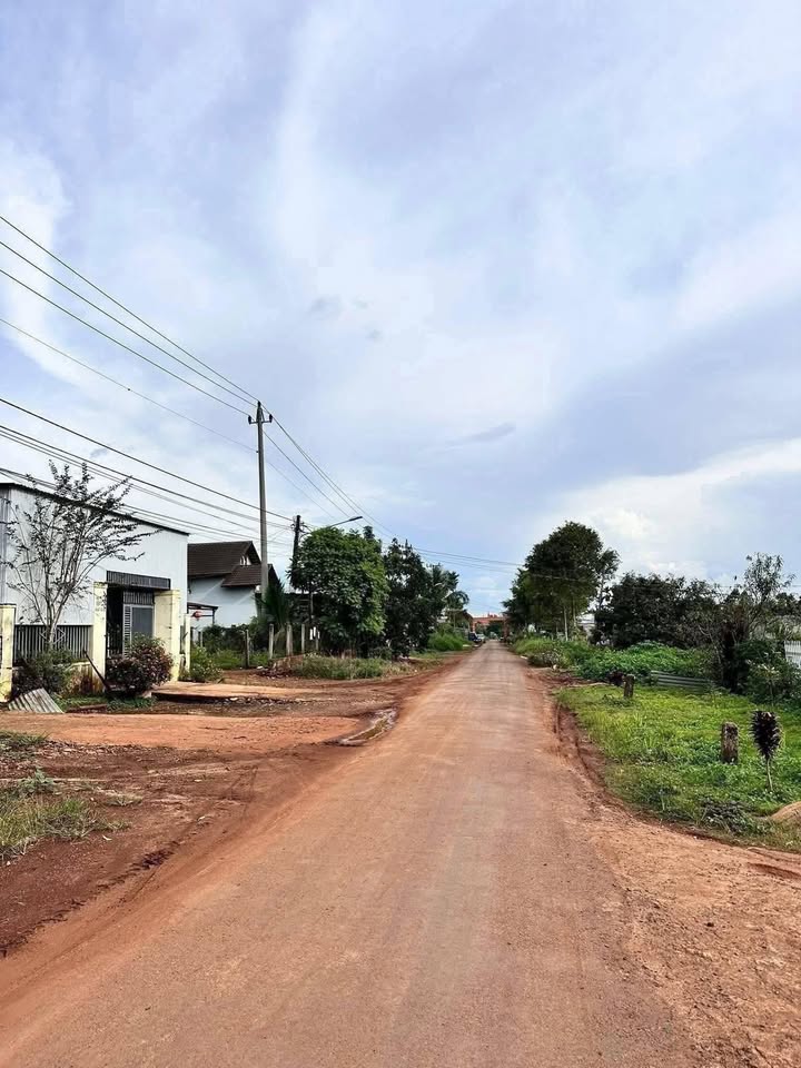 Nhà mặt tiền đường Âu Cơ Buôn Hồ 400m² giá 3.5 tỷ - Đầu tư sinh lời ngay!