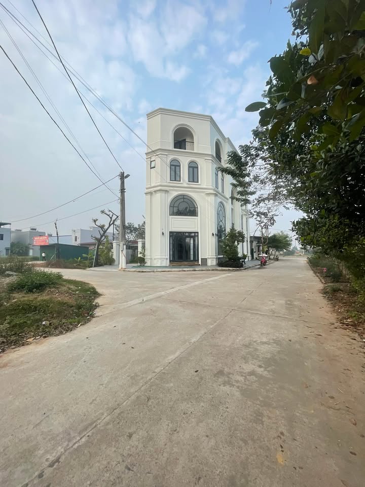 Lô đất thổ cư 90m² tại Liên Châu - Giá chỉ 2.x tỷ, view hồ sinh thái thoáng mát!