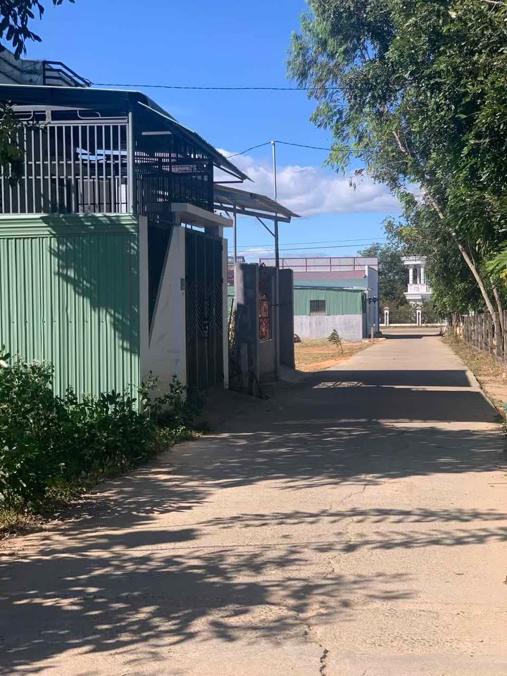 Đất thổ cư Thôn Lâm Tùng, Xã Ia Chim 100m² giá 2xx triệu - Cơ hội đầu tư hấp dẫn!