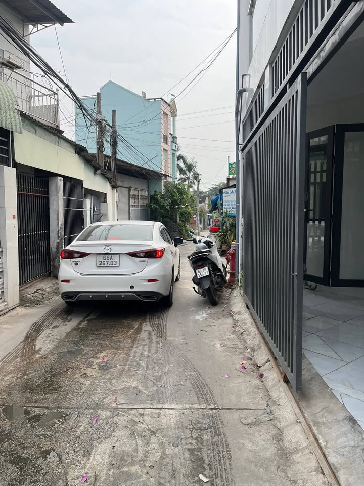 Nhà 1 Trệt 1 Lầu Phường Bửu Hòa 100m² giá 2.2 tỷ - Sổ hồng riêng, thương lượng!